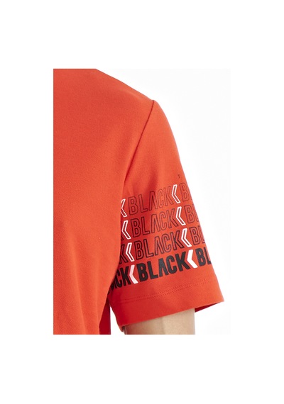Tommylife Tommy Life Fiesta Kol Baskı Detaylı Polo Yaka Standart Form Erkek T-shirt - 88240 Kirmizi Tommylife Tommy Life Fiesta Kol Baskı Detaylı Polo Yaka Standart Form Erkek T-shirt - 88240 Kirmizi