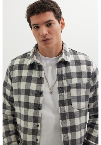 Tudors Erkek Slim Fit Dar Kesim Uzun Kollu Cepli Kareli Dama Desenli Kışlık Oduncu Gömlek-41543 Çok Renkli Tudors Erkek Slim Fit Dar Kesim Uzun Kollu Cepli Kareli Dama Desenli Kışlık Oduncu Gömlek-41543 Çok Renkli