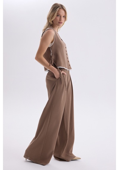 Mai Collection Mai Studios Co. Shonas Bağcık Detay Kahve Yelek Pantolon Takım Kahve