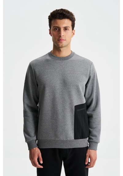 AR-MA Arma Erkek Regular Fit 3 İplik Şardonlu Yandan Tek Fermuar Cepli Bisiklet Yaka Sweatshirt 001 AR-MA Arma Erkek Regular Fit 3 İplik Şardonlu Yandan Tek Fermuar Cepli Bisiklet Yaka Sweatshirt 001