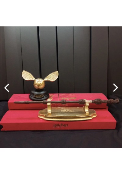 Harry Potter Golden Snitch Ve Standlı Dumbledore Mürver Asa Seti