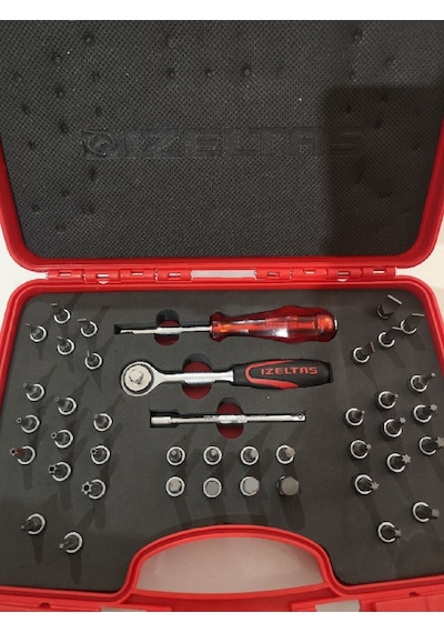 İzeltaş 1107 00 1042 Bits Uçlu Lokma Takımı 42 Parça