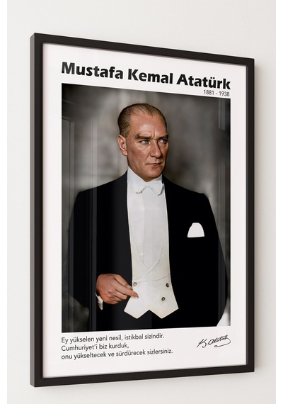 Siyah Çerçeveli Mustafa Kemal Atatürk Duvar Tablosu Sanatsal Modern Duvar Dekoru Poster -