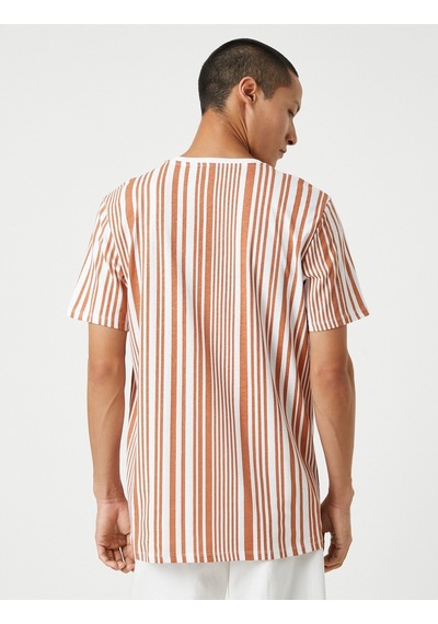 Koton Basic Tişört Bisiklet Yaka Kısa Kollu Kahverengi Çizgili 3Sam10011Hk 3Sam10011Hk01N Kahverengi Koton Basic Tişört Bisiklet Yaka Kısa Kollu Kahverengi Çizgili 3Sam10011Hk 3Sam10011Hk01N Kahverengi