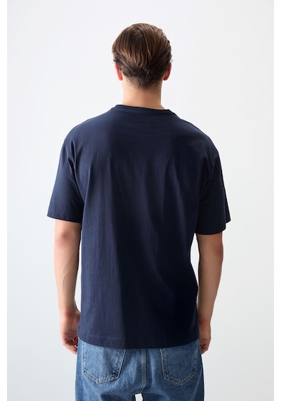 Air Jones Tommy Life Lacivert %100 Pamuk Kalın Yumuşak Dokulu Oversize Fit Baskılı Erkek T-shirt - 88356 Lacivert Air Jones Tommy Life Lacivert %100 Pamuk Kalın Yumuşak Dokulu Oversize Fit Baskılı Erkek T-shirt - 88356 Lacivert