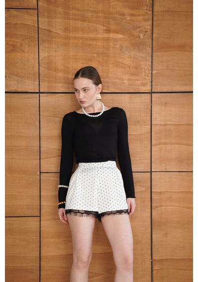 Verymoda Dantel Detaylı Puanttiyeli Saten Şort D2960 Krem