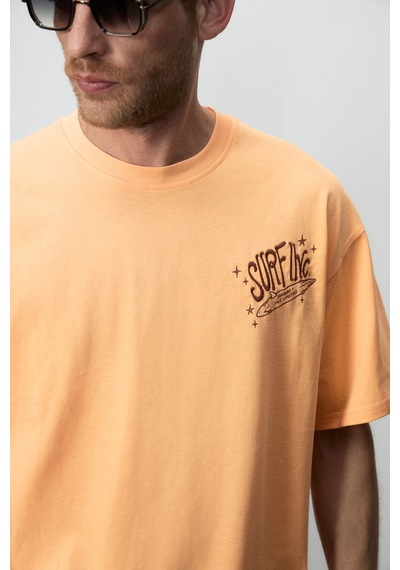 Grımelange Alonzo Erkek Oversize Fit %100 Pamuk Nakışlı Ve Baskılı Turuncu T-shirt Grımelange Alonzo Erkek Oversize Fit %100 Pamuk Nakışlı Ve Baskılı Turuncu T-shirt