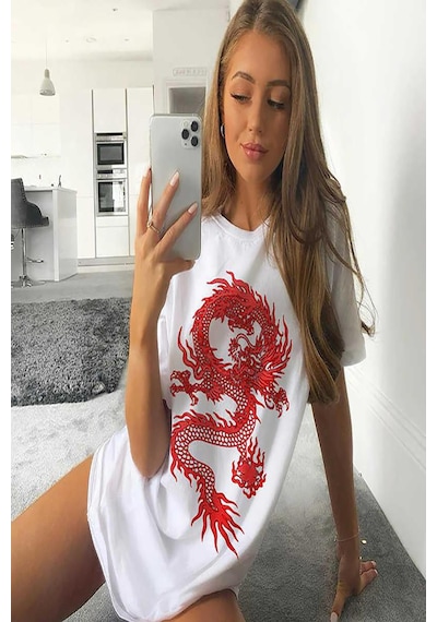Hattie Musk Dragons Baskılı Kadın Oversize Tshirt 001