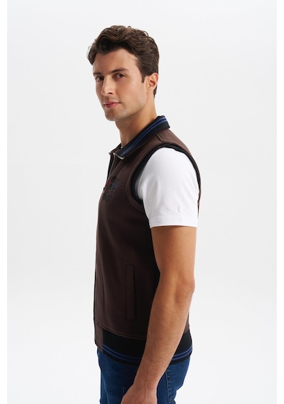 AR-MA Arma Erkek Slim Fit Örme Basic 3 İplik Şardonlu Dik Yaka Yelek %70 Pamuk %30 Polyester K5yyo9476 Kahverengi AR-MA Arma Erkek Slim Fit Örme Basic 3 İplik Şardonlu Dik Yaka Yelek %70 Pamuk %30 Polyester K5yyo9476 Kahverengi