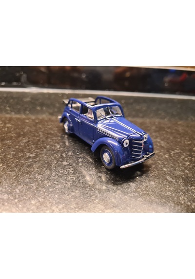 De Agostini 1/43 Moskvitch 400-420a Convertible 1950