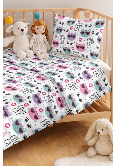 Evimde Bambaşka Pembe Cool Kedi Desenli Kız Çocuk Pike Takımı-kalp Figürlü Mint Bebek Odası Yatak Örtüsü-160x220 CM Evimde Bambaşka Pembe Cool Kedi Desenli Kız Çocuk Pike Takımı-kalp Figürlü Mint Bebek Odası Yatak Örtüsü-160x220 CM