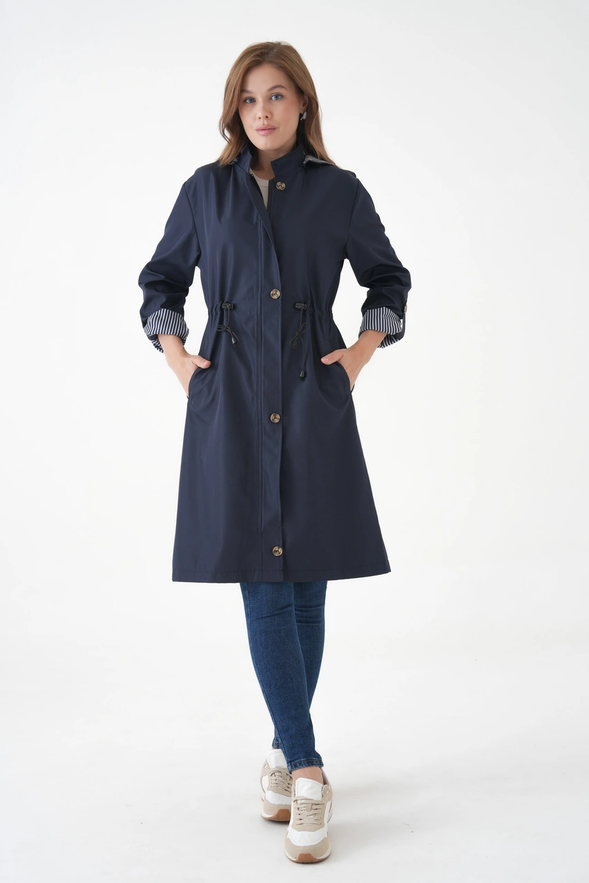 Ayşo Clothes Kadın Rüzgar Ve Su Geçirmez Bondit Kumaş Çıkarılabilir Düğmeli Kapüşon Beli Tünelli Mevsimlik Trençkot Lacivert Ayşo Clothes Kadın Rüzgar Ve Su Geçirmez Bondit Kumaş Çıkarılabilir Düğmeli Kapüşon Beli Tünelli Mevsimlik Trençkot Lacivert