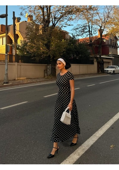 Etiler Collection Kadın Kısa Kollu Bisiklet Yaka Puantiyeli Maksi Örme Krep Elbise Siyah