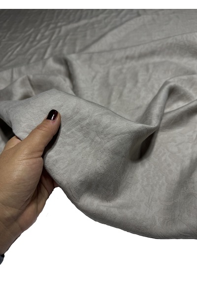 Jakarlı Modal Cupro Kumaş 160 Cm En Kabartmalı Desenli Parlak Yüzey Taş Rengi