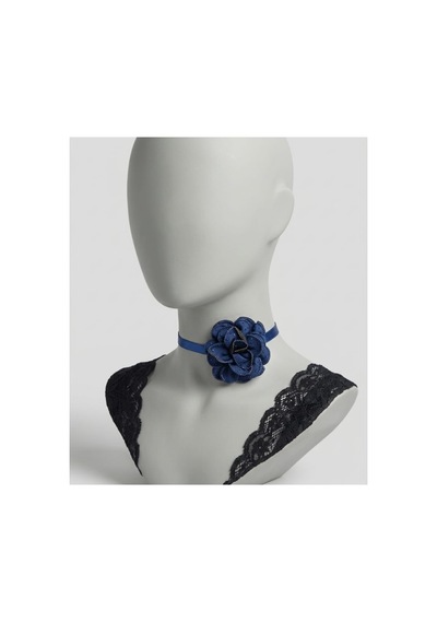 Lunarie Lacivert Saten Gül Figürlü Şerit Choker Kolye