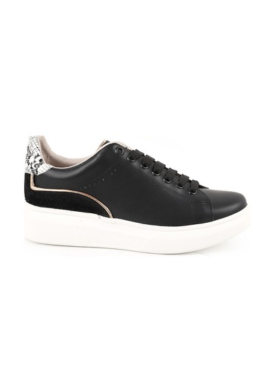 Mamma Mia Kadın Günlük Ayakkabı Hakiki Deri Kalın Platform Taban Yılan Desen Detaylı Bağcıklı Sneaker 26y-7765 Siyah Mamma Mia Kadın Günlük Ayakkabı Hakiki Deri Kalın Platform Taban Yılan Desen Detaylı Bağcıklı Sneaker 26y-7765 Siyah