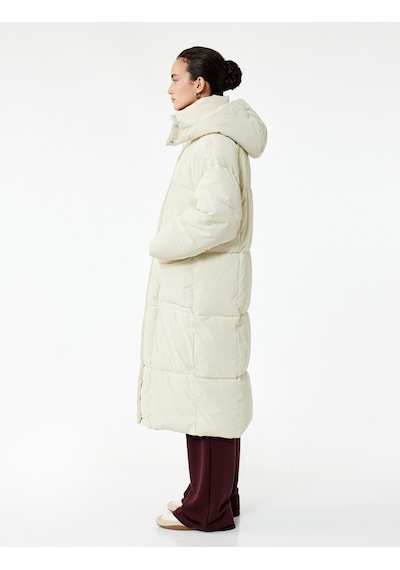 Koton Çıkarılabilir Kapüşonlu Uzun Kollu Fermuarlı Su İtici Oversize Anorak Uzun Şişme Mont Ekru 6wak00152ew Ekru Koton Çıkarılabilir Kapüşonlu Uzun Kollu Fermuarlı Su İtici Oversize Anorak Uzun Şişme Mont Ekru 6wak00152ew Ekru