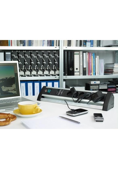 Brennenstuhl Alu-officeline Serisi Masa Üstü Anahtarlı Ve 3 Metre Kablolu 60.000a Akım Korumalı Priz 3 M
