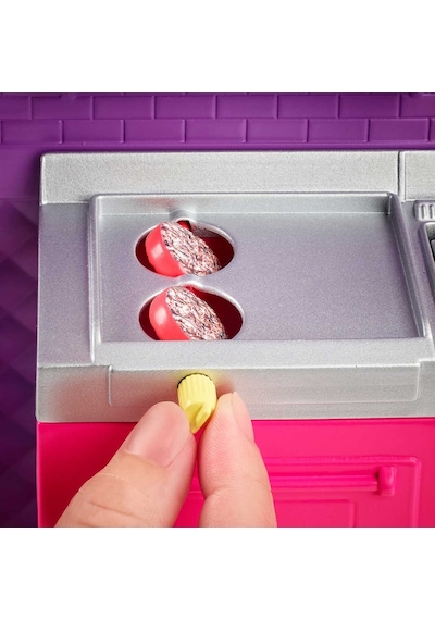 Barbie'nin Yemek Arabası Oyun Seti Gmw07 Çok Renkli