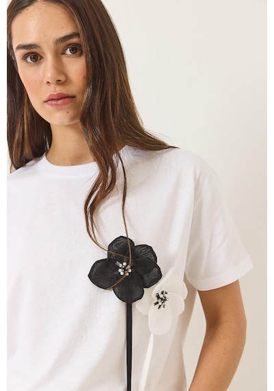 Shade Kadın Aksesuarlı Kısa Kollu Pamuklu T-shirt 60602041 - Beyaz