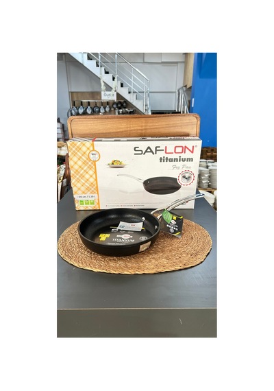 Safinox 20cm Titanyum Metal Kulplu Indiksyon Tab. Tava Siyah - 673284459 Siyah