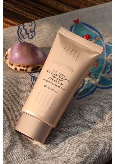 Zero Premium Bakuchiol Beyazlatıcı  Vegan Karşıtı Güneş Kremi SPF50+ 80 ML