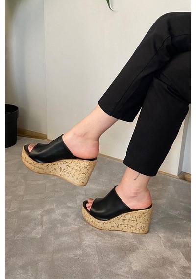 Asmi Shoes Kadın Limo Siyah Dolgulu Mantar Taban Terlik 10 Cm Siyah Siyah