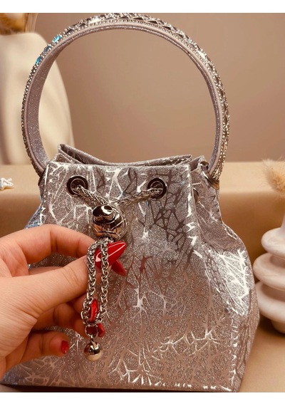 Elora Atelier Taş Detaylı Büzgülü Buz Gümüş Çanta Çok Renkli