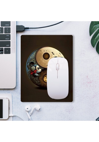 Sonictouch Kahverengi Miki Fare Ying Yang Temalı Kaydırmaz Gaming Oyuncu Dikişsiz Mouse Pad/ped 17x21cm