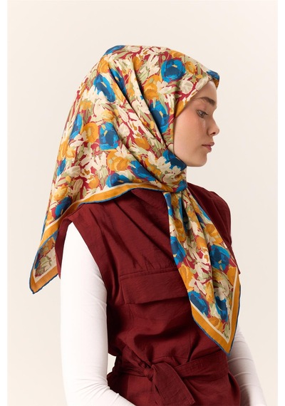 Silk Home Organik Pamuk İpek Eşarp Çilek Kırmızısı Gök Mavi Çiçek Desenli Tok Duruşlu 90x90 Çok Renkli
