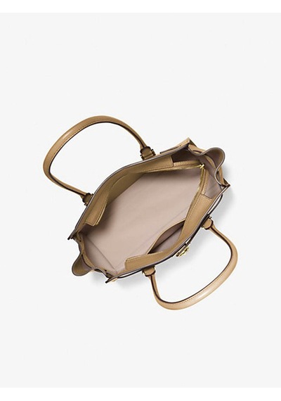 Michael Kors Kadın Marka Logolu Charm Aksesuar Detaylı Günlük Kullanıma Uygun Şık Görünüşlü Bej Omuz Çantası 30f5gnxt0l 297