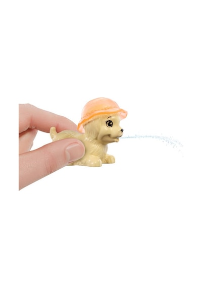 Barbie Köpekçikle Havuz Partisi
