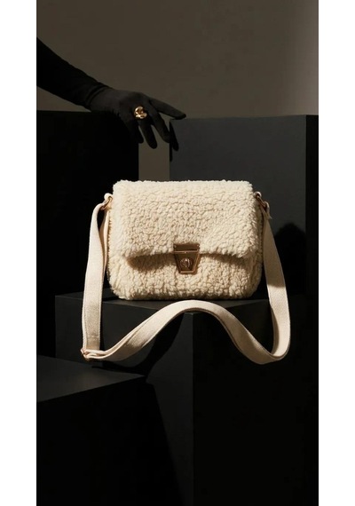 Krem Peluş Görünümlü Kadın Omuz Ve Çapraz Askılı Çanta 18x14 Cm - Lisinya