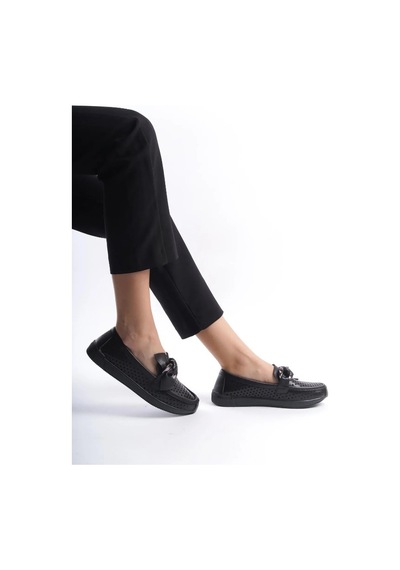 Feles Delikli Loafer Kadın Babet Siyah