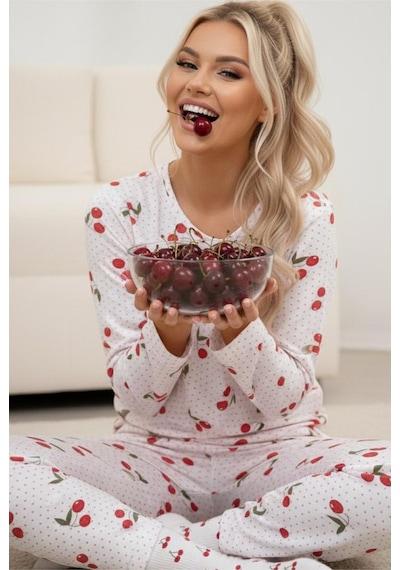 Siyah İnci Mevsimlik İnce Bisiklet Yaka Örme Pijama Takım 7979 Kiraz Desen Siyah İnci Mevsimlik İnce Bisiklet Yaka Örme Pijama Takım 7979 Kiraz Desen