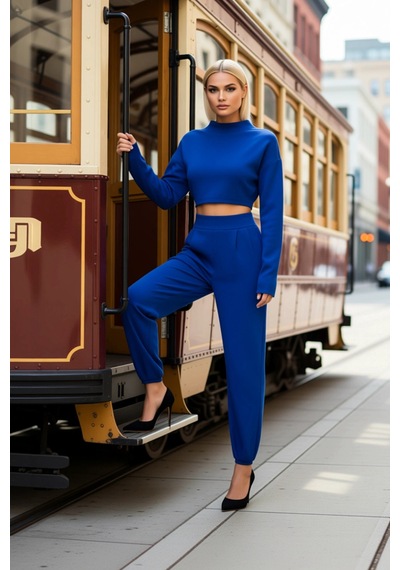 Benerly Kadın Alt Üst Crop Kesim Dik Yaka Triko Üst Ve Jogger Pantolon Ta Saks Benerly Kadın Alt Üst Crop Kesim Dik Yaka Triko Üst Ve Jogger Pantolon Ta Saks
