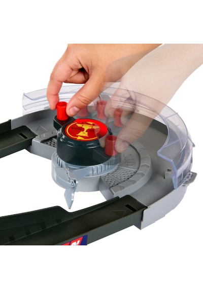 Disney Cars Piston Kupası Yarış Seti HPD81