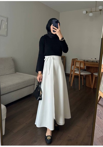 Unika Boutique Kadın Yandan Bağlamalı Tesettür Uzun Kot Etek Beyaz