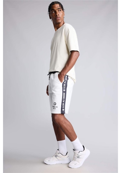 Defacto Nba Lisanslı Brooklyn Nets Standart Fıt Şort H4495ax26auer105 Ekru-er105