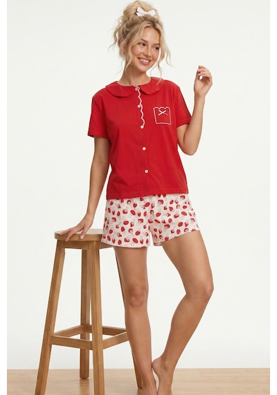 Siyah İnci Yaka Detaylı Nakışlı Düğmeli Pamuklu Örme Şortlu Pijama Takımı 8024 Ekru Mantar Siyah İnci Yaka Detaylı Nakışlı Düğmeli Pamuklu Örme Şortlu Pijama Takımı 8024 Ekru Mantar