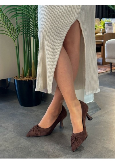 Ervanın Butiği Kahve Süet Crossbow Fiyonk Detay Kadın Stiletto-6077 Kahverengi