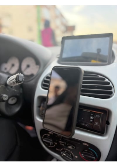 Peugeot 206 Uyumlu Araç Içi Premium Telefon Tutucu - Araba Telefon Tutacağı Havalandırma Için