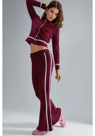 Hiccup Modal Dokulu Fermuarlı Sweatshirt Ve İspanyol Paça Pantolon İkili Takım Berşan Collection Bordo Kırmızı Hiccup Modal Dokulu Fermuarlı Sweatshirt Ve İspanyol Paça Pantolon İkili Takım Berşan Collection Bordo Kırmızı