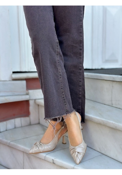 Ervanın Butiği Bej Kırışık Deri Bow Fiyonk Detay Kadın Stiletto-6094