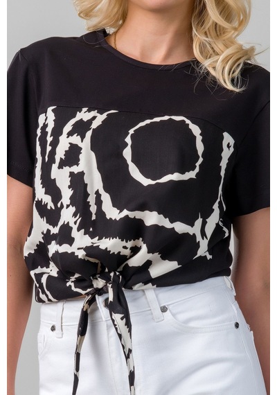Kadın Bağlamalı Baskılı Viskon Kombinli Likralı Örme Kumaş Sıfır Yaka Tshirt Siyah Kadın Bağlamalı Baskılı Viskon Kombinli Likralı Örme Kumaş Sıfır Yaka Tshirt Siyah