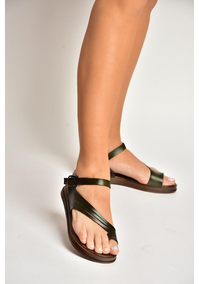 Fox Shoes U390903603 Yeşil Hakiki Deri Kadın Sandalet