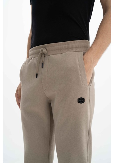 AR-MA Arma Erkek Regular Fit Cepli Arka Cep Fermuarlı Basic 3 İplik Şardonlu Dar Paça Lastikli Eşofman Altı 001 AR-MA Arma Erkek Regular Fit Cepli Arka Cep Fermuarlı Basic 3 İplik Şardonlu Dar Paça Lastikli Eşofman Altı 001