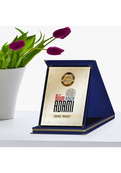Kişiye Özel Yılın En İyi Bilim Adamı Lacivert Plaket Ödülü
