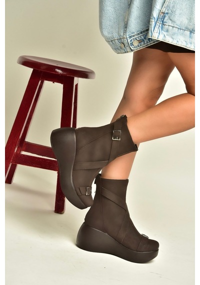 Fox Shoes Z946052701 Kahverengi Nubuk Dolgu Tabanlı Kadın Bot