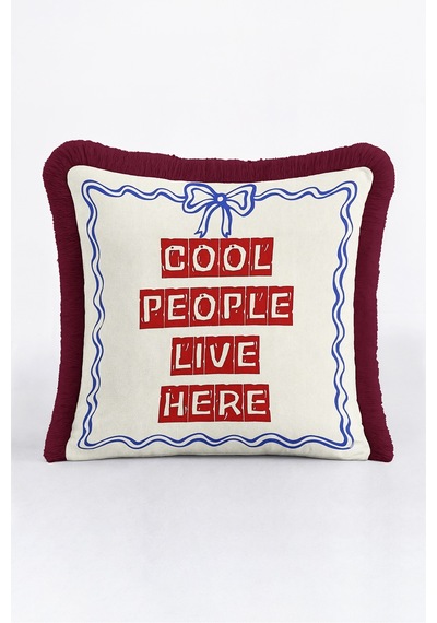 Cool People Live Here Yazılı Saçaklı Yastık Kılıfı-nostaljik Yazı Krem Bordo Püsküllü Kırlent Kılıfı Sarı